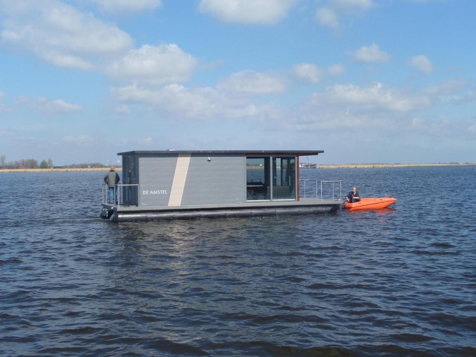 Modern Houseboat With Air Conditioning Located In Marina Uitgeest Exterior photo